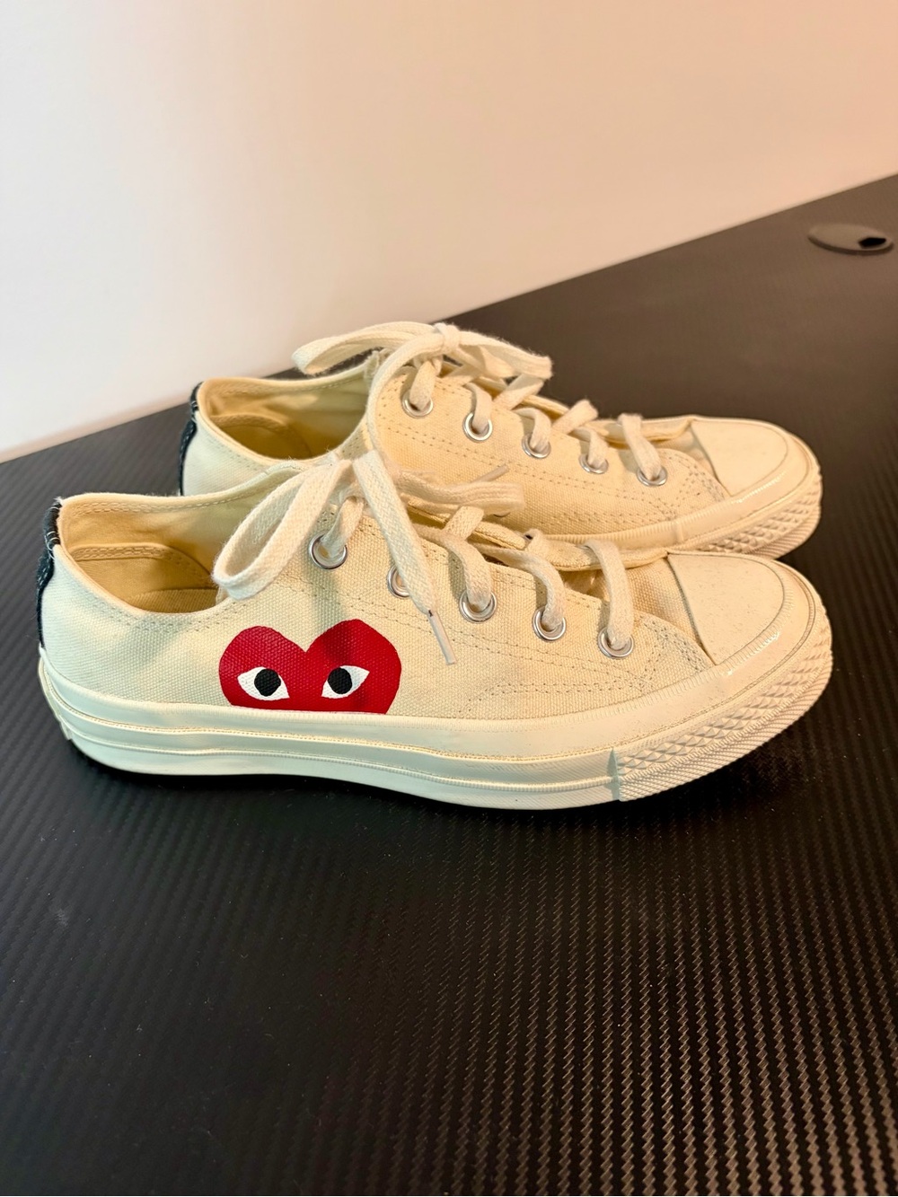 Comme des Garcons PLAY Cream Canvas Low-Top Sneakers with Red Heart